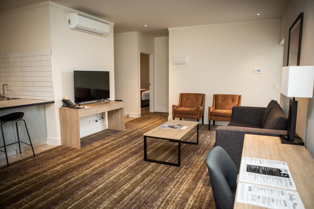 Porter'S Plainland Hotel 外观 照片