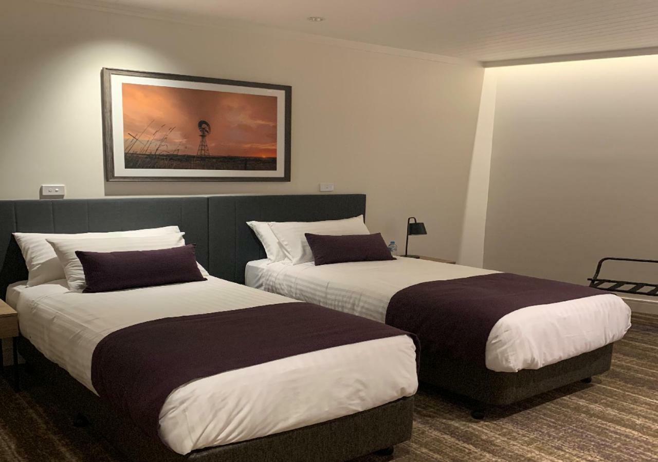 Porter'S Plainland Hotel 外观 照片